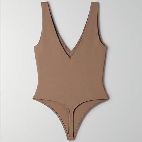 NWT Babaton Contour V-Neck Bodysuit - Picture 3 of 3
